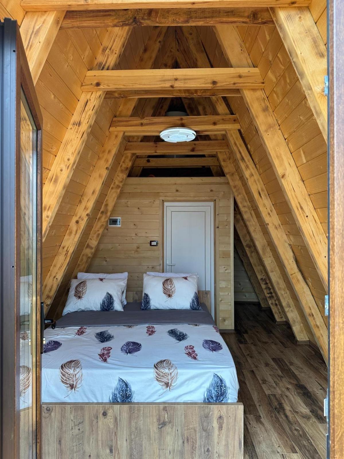 Guest House Kukaj Валбона Екстериор снимка
