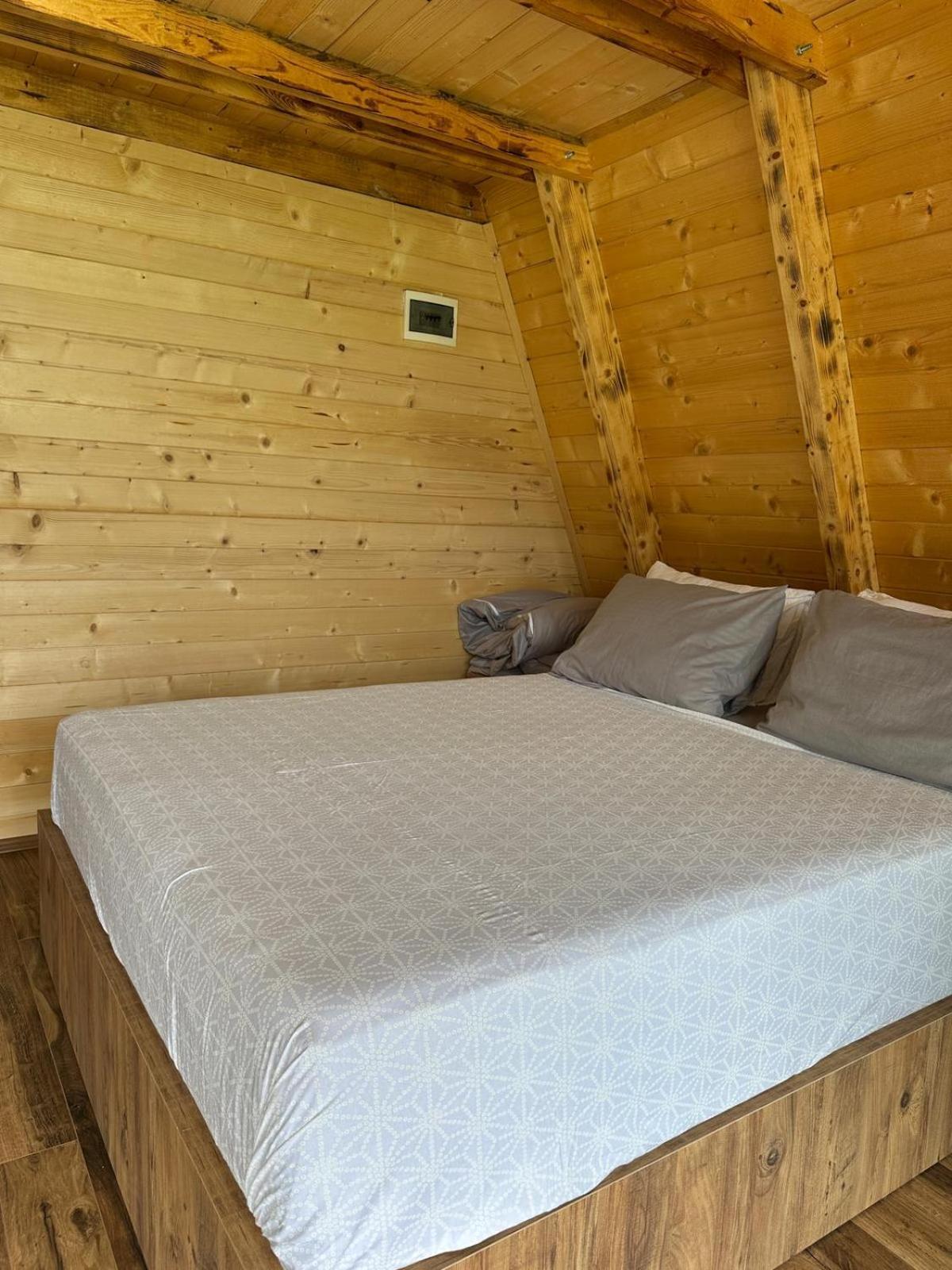 Guest House Kukaj Валбона Екстериор снимка