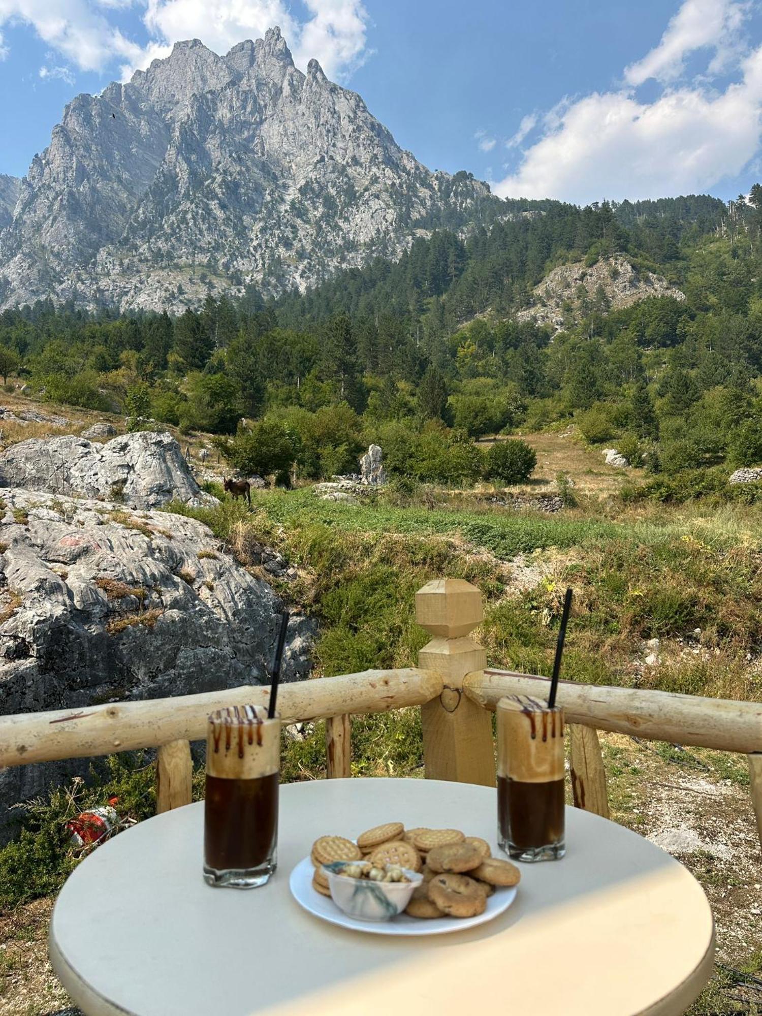 Guest House Kukaj Валбона Екстериор снимка