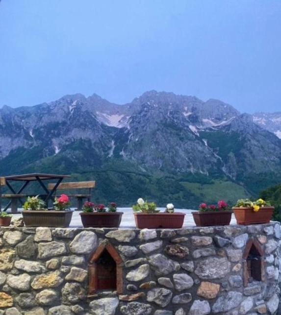 Guest House Kukaj Валбона Екстериор снимка